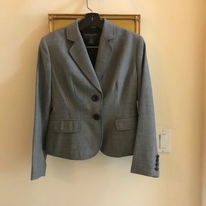 Women’s Banana Republic pant suit