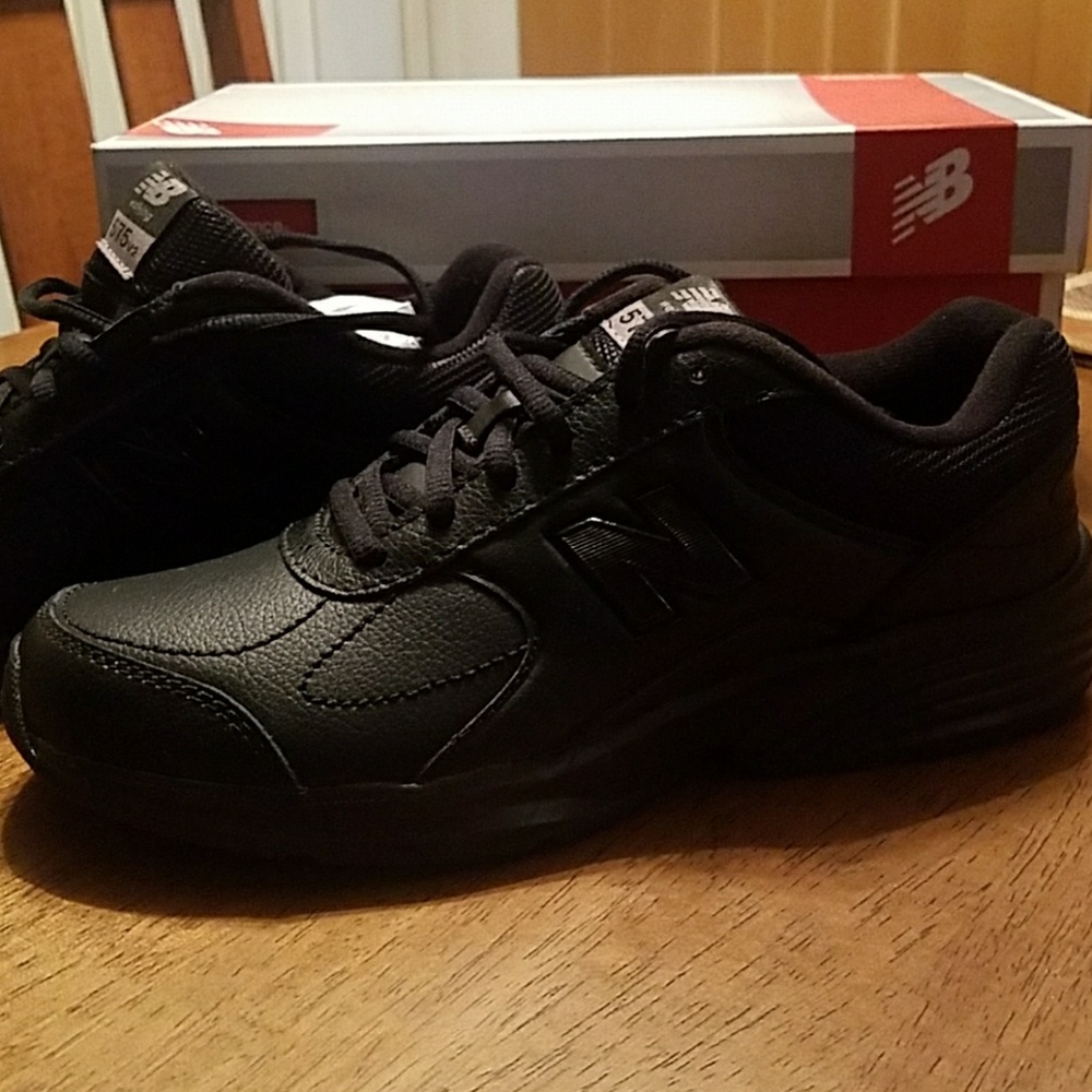 New Balance 575v2 walking sneakers