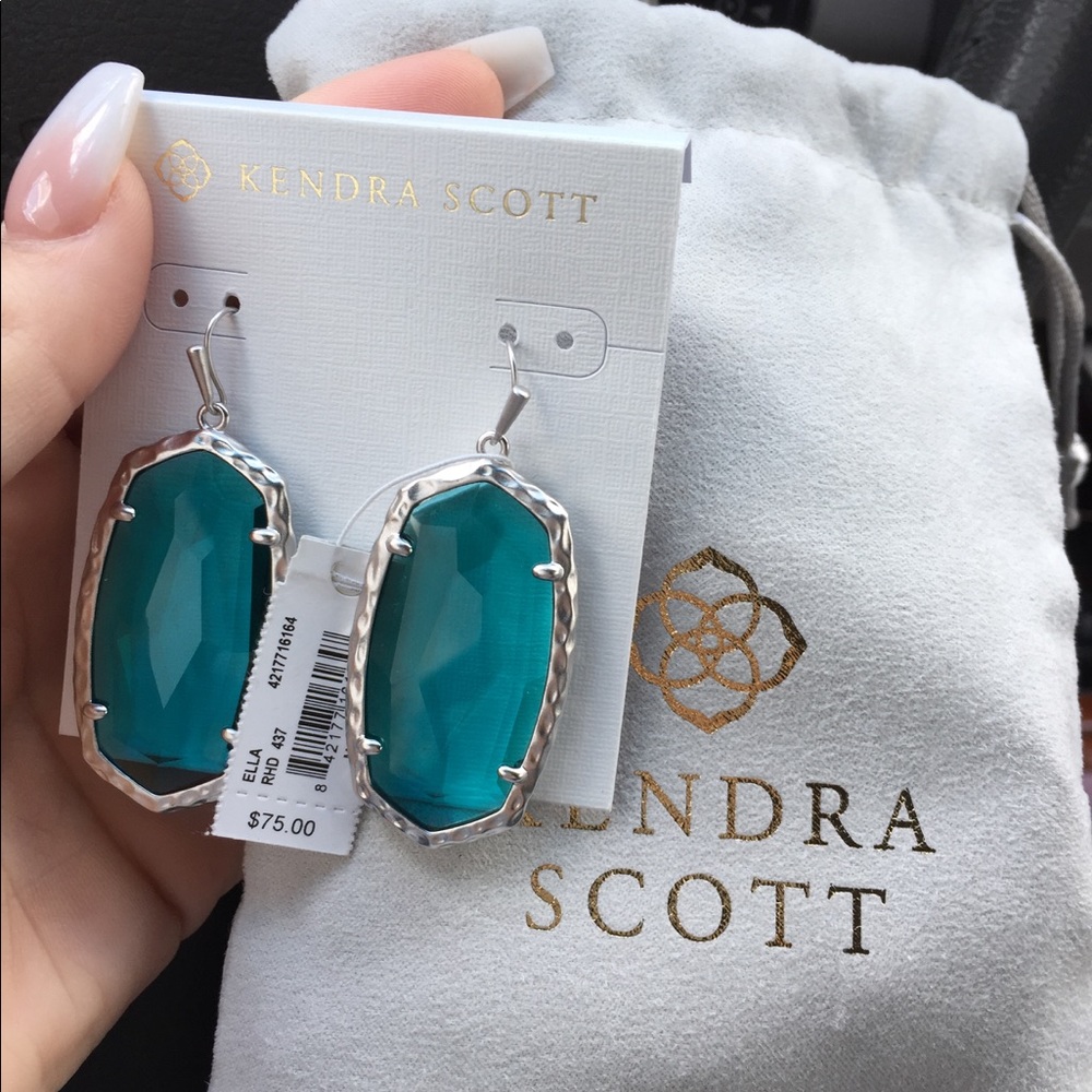 Kendra Scott earrings!