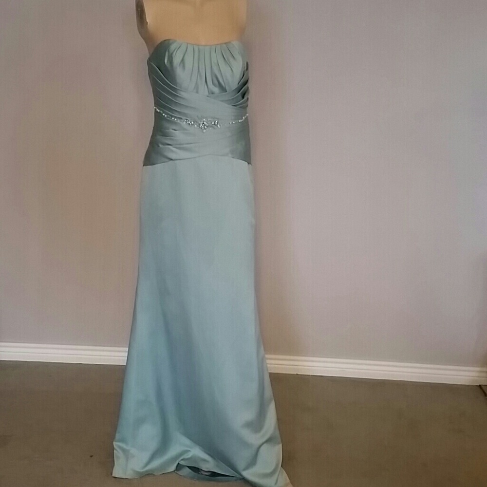 Modern maids by Mary's bridal size 8 prom dress
