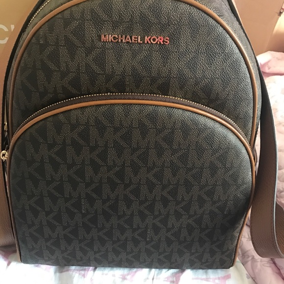 NWT Michael Kors Backpack W/ Matching Wallet main image 5
