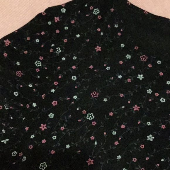 BRIGGS NEW YORK Totally 90’s Floral Blouse - Picture 2 of 5