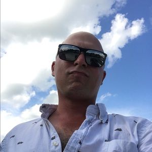 Meet your Posher, Robert