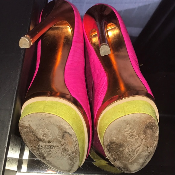 Brian Atwood's color block heels - Picture 5 of 7