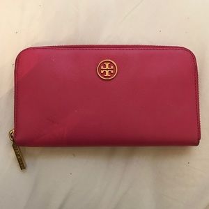 Tory Butch Continental Wallet
