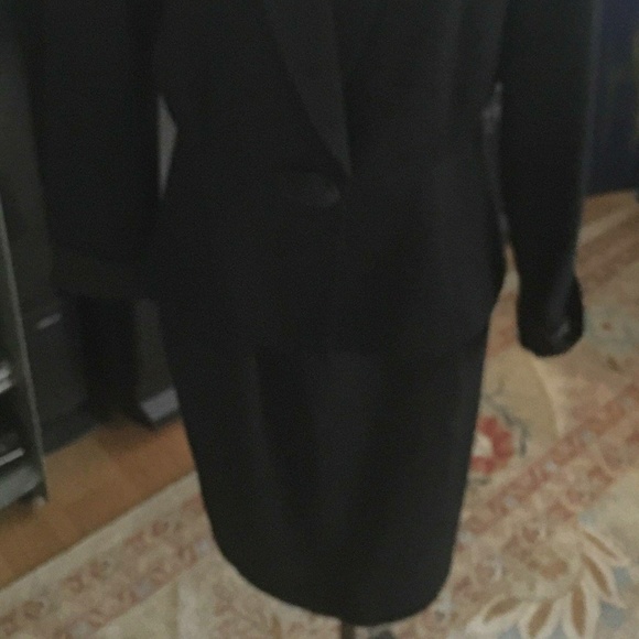 Vintage Kasper A.S.L Petite 2-Piece Suit - Picture 2 of 6