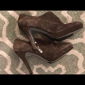 Jessica Simpson brown suede booties