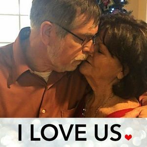 Meet your Posher, Lora