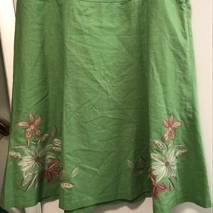 Green Linen Skirt with Flower Embroidery-14
