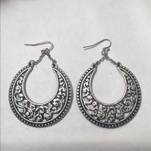 Premier Designs earrings