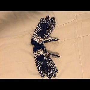 Under armour children's football gloves