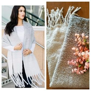 ⌛ONE HOUR SALE⌛NWOT Mersea Cozy Wrap Scarf