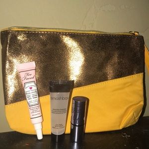 Bundle of primers and highlighter with bag
