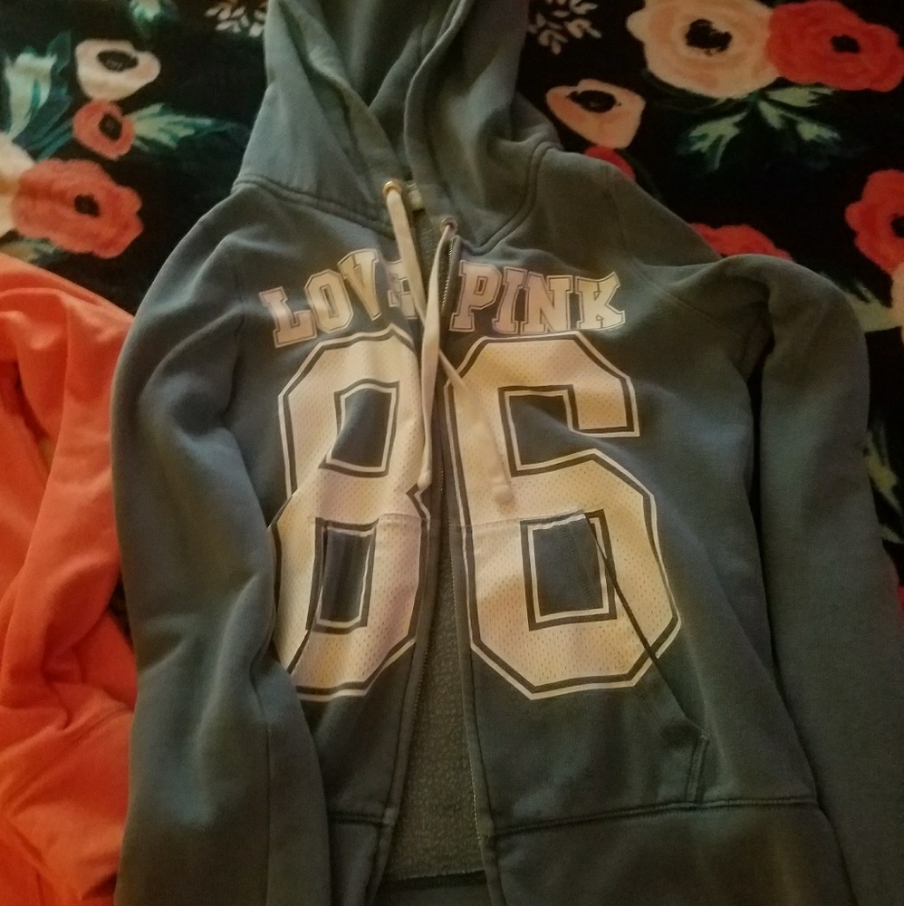 *TRADED* and scammed! VS jacket