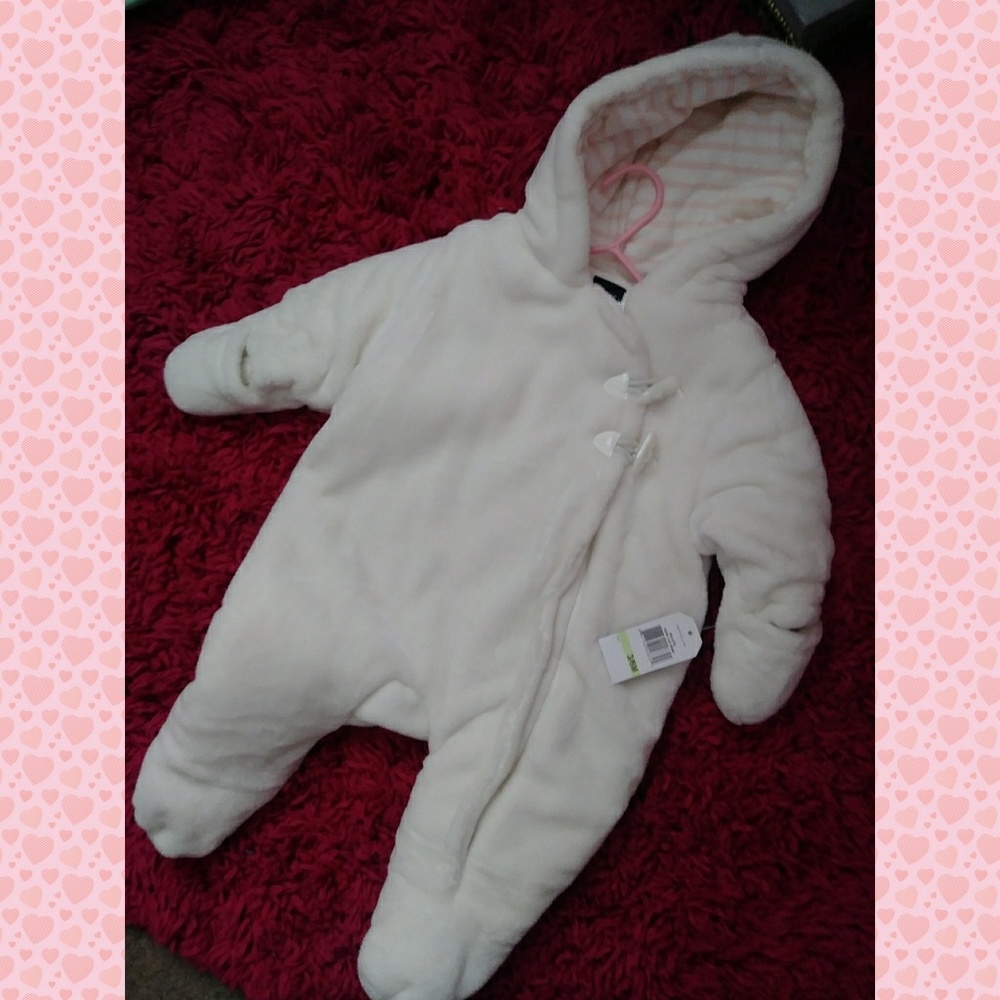 ❎SOLD❎New Nautica baby girl snow suit