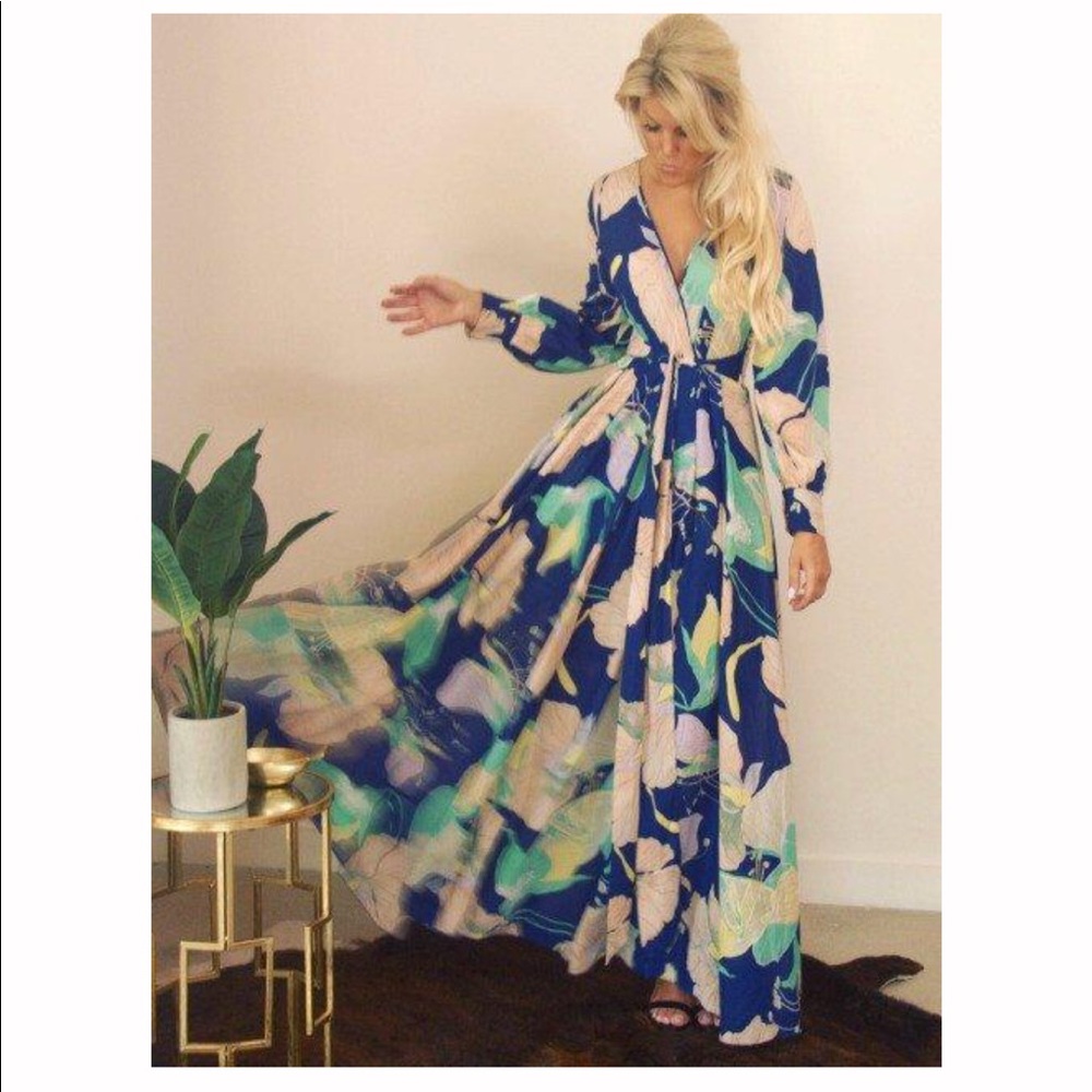 Long sleeve maxi dress