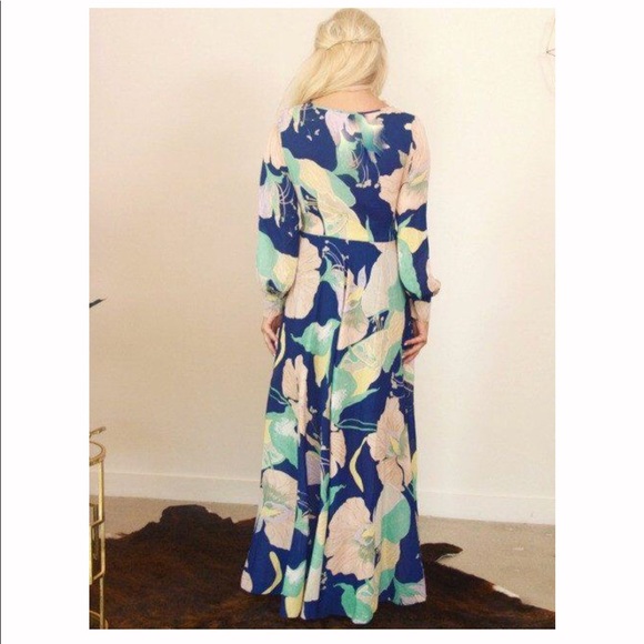 Long sleeve maxi dress - Picture 3 of 4