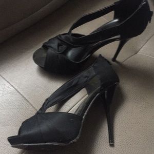 Joey O Black heels