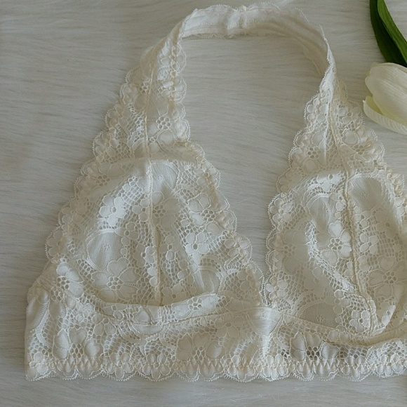 Size L FREE PEOPLE LACE HALTER BRA.nwt - Picture 2 of 6