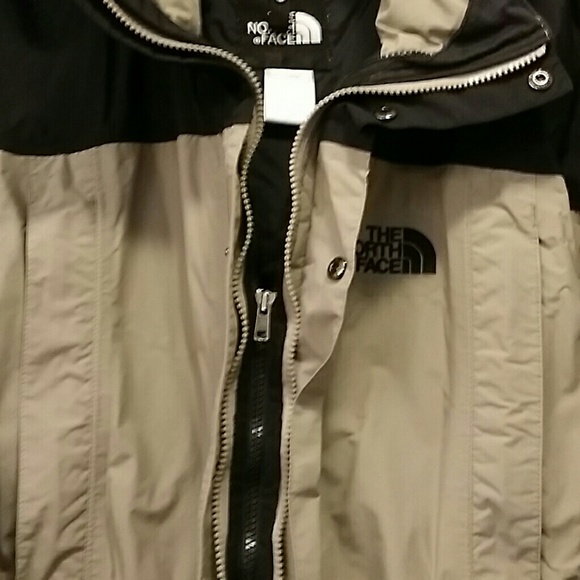 North face ski jacket - Picture 3 of 8
