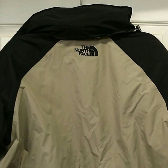North face ski jacket - Picture 8 of 8