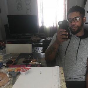 Meet your Posher, Travis