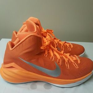 Nike hyperdunks