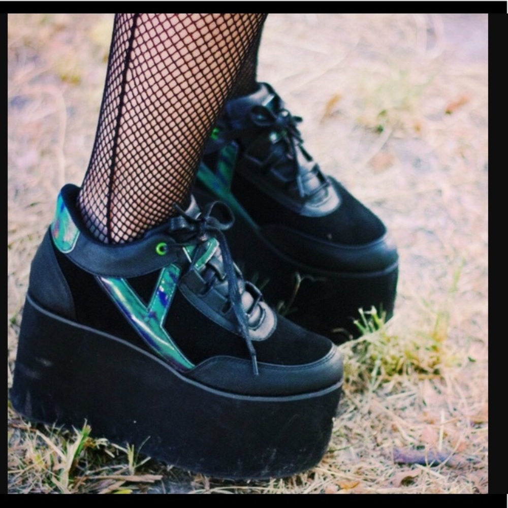 YRU Hi Qozmo Black Green Metallic