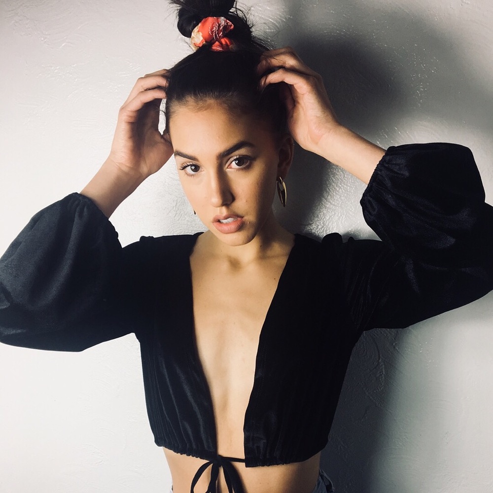 Meet your Posher, Emma