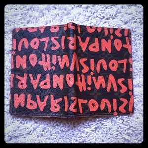 Louis Vuitton Paris: passport holder