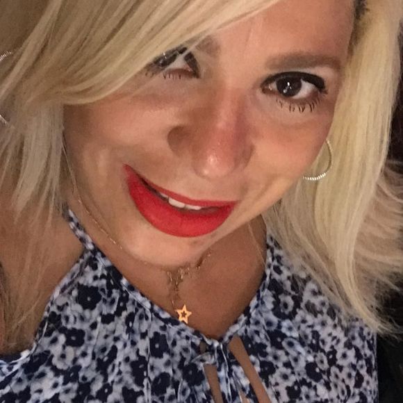 Meet your Posher, Susana - Picture 1 of 1