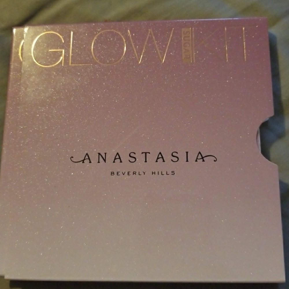 Anastasia Beverly Hills glow sugar kit NEW