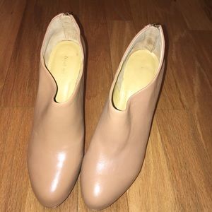 Beautiful ankle nude booties