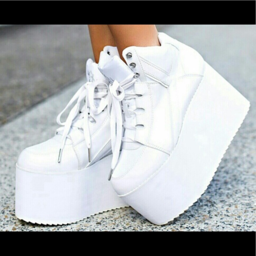 YRU Hi White Qozmo