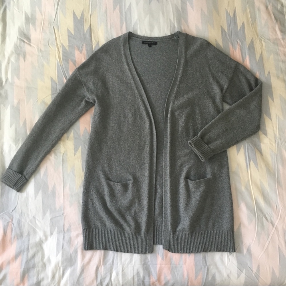 Banana Republic Women’s Grey Cardigan Sweater