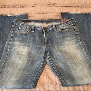 Light denim wash jeans