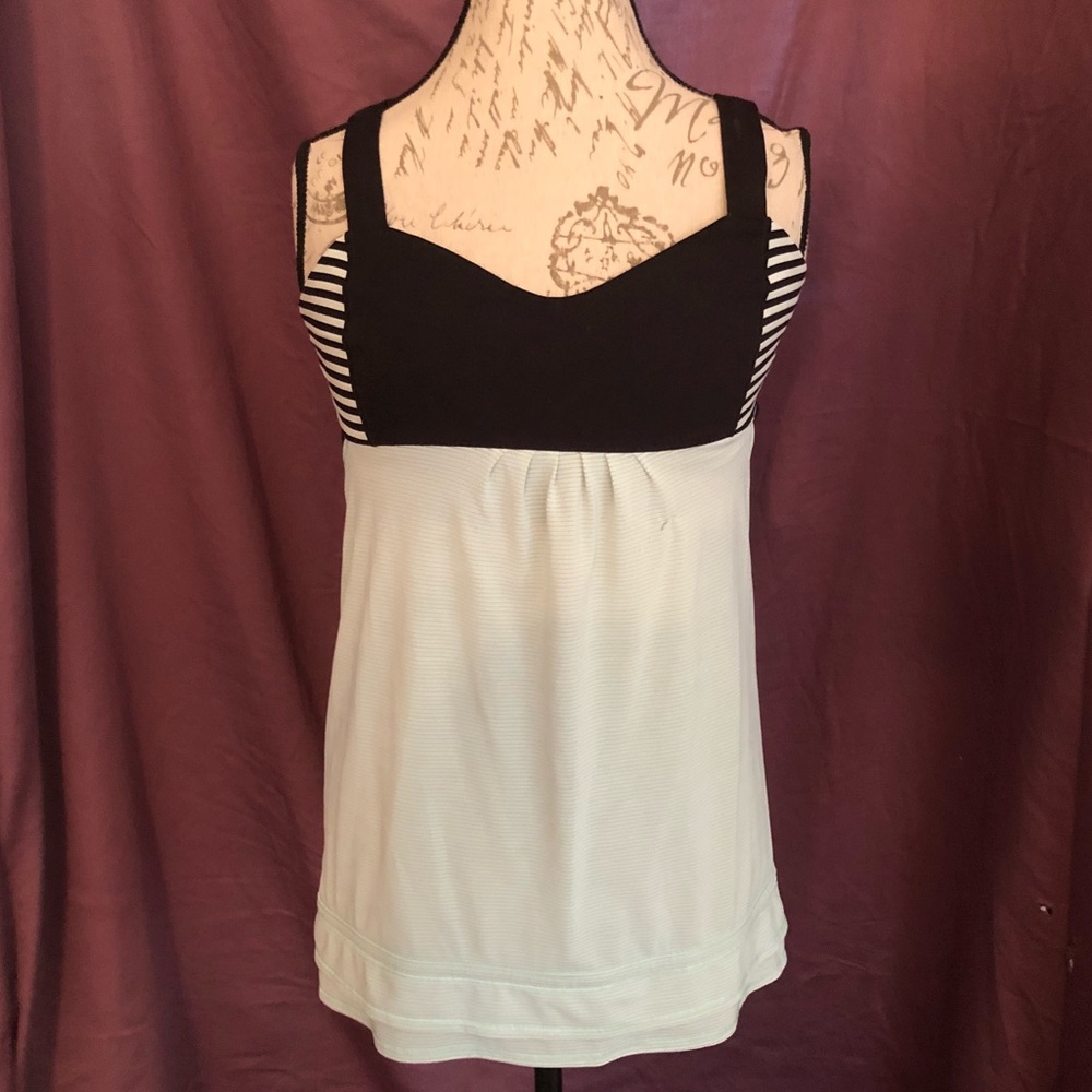 Lululemon tank