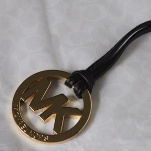 MICHAEL KORS MK LOGO HANDBAG CHARM KEYCHAIN