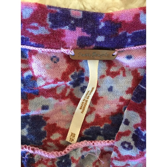 Free People V-Neck Flower Top - Picture 3 of 5