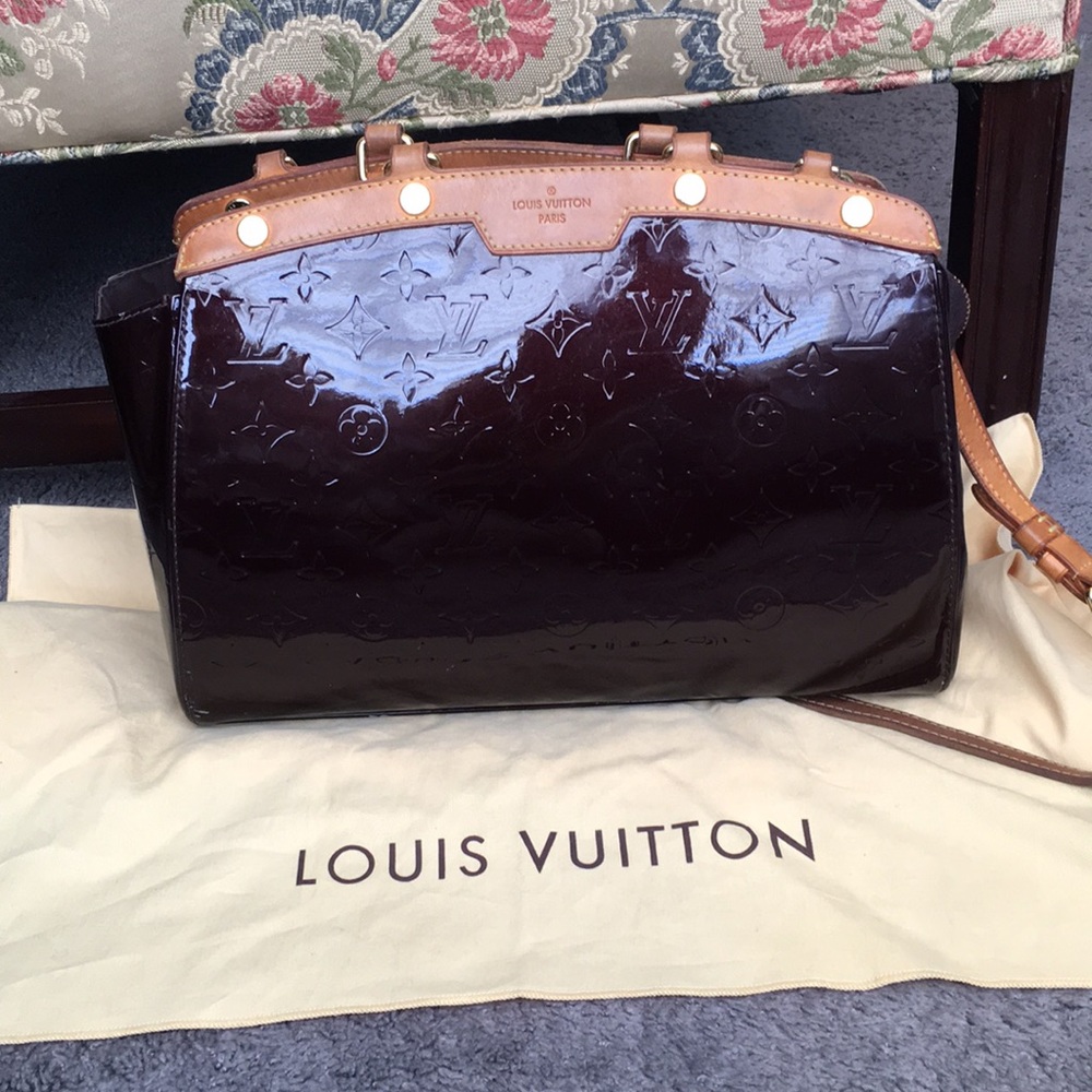 Authentic Luis Vuitton Vernis purse