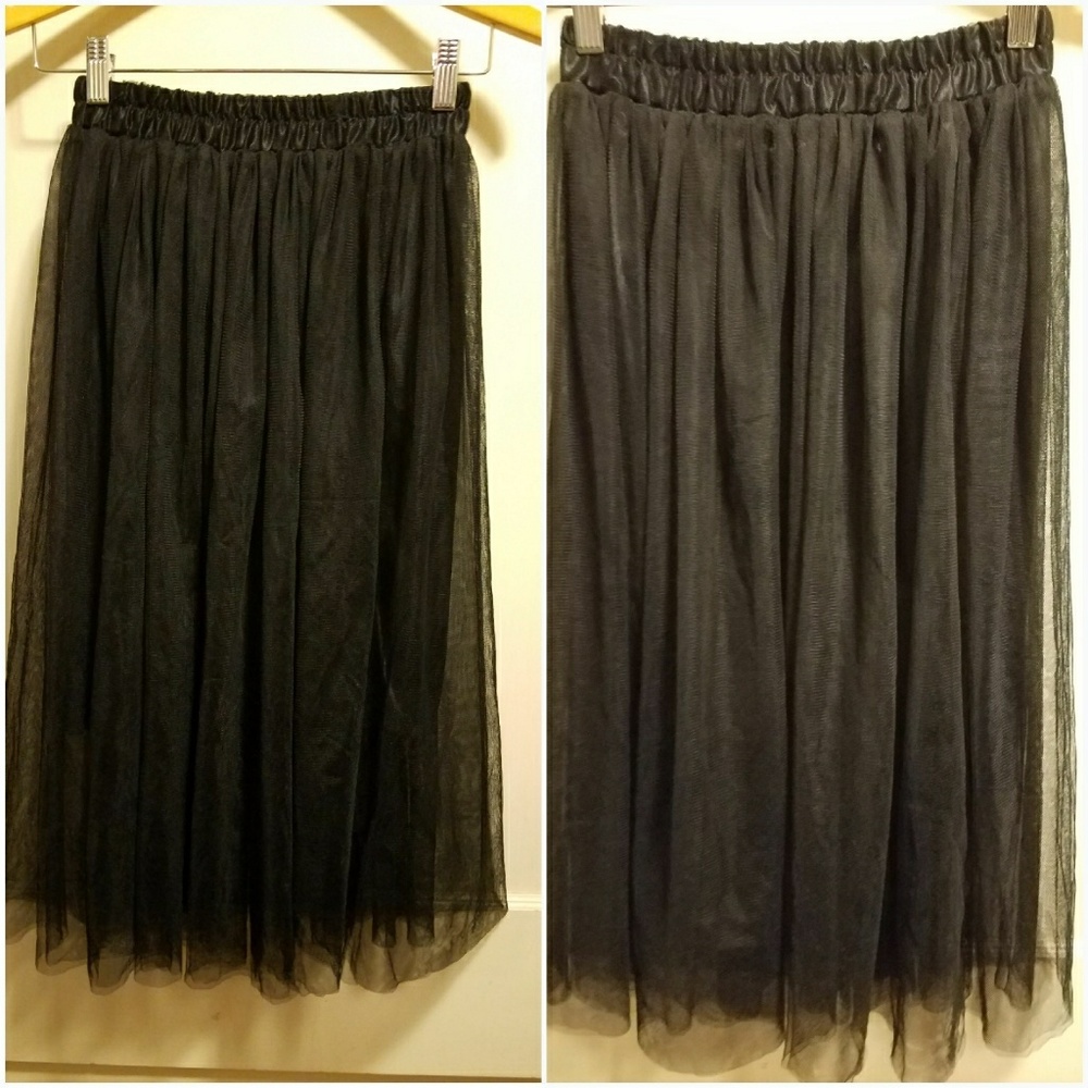 Super Cute Black Tulle Skirt!