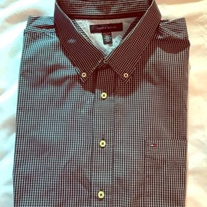 Dress shirt 👔 40% off $12.00