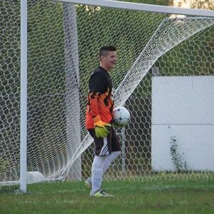 Meet your Posher, Levi