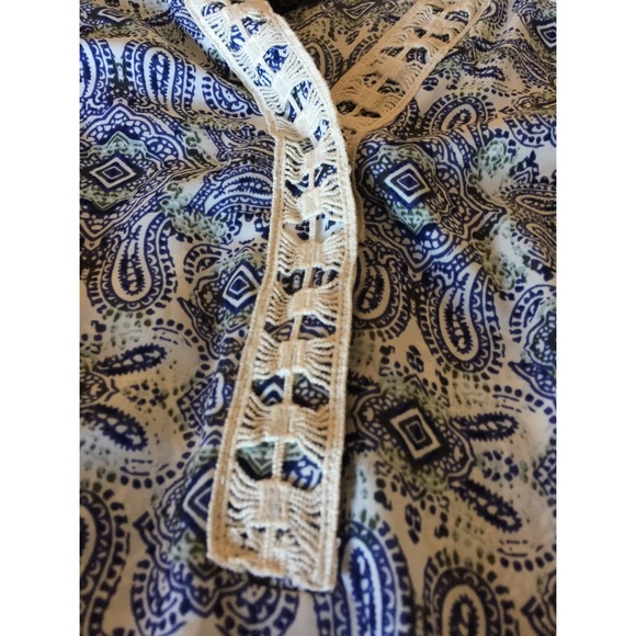 NWT Romeo & Juliet Crochet Long-Sleeve Romper - Picture 2 of 6