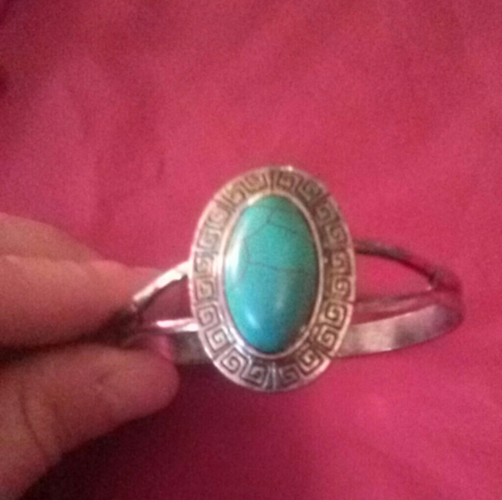 Turquoise silver band bracelet