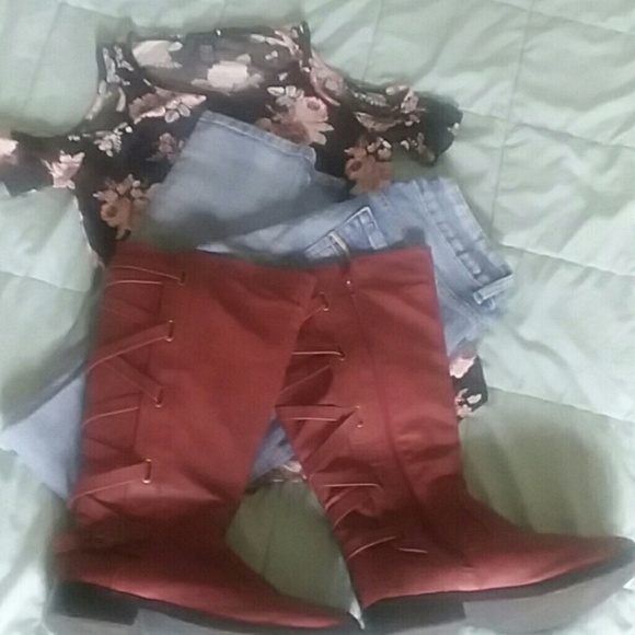 ❤Rue 21 Maroon/ Red Boots❤ - Picture 1 of 5