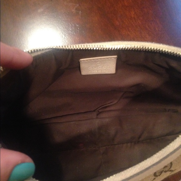 Gucci Monogram Mini Shoulder Bag - Picture 4 of 6