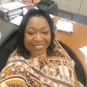 Meet your Posher, Sherry