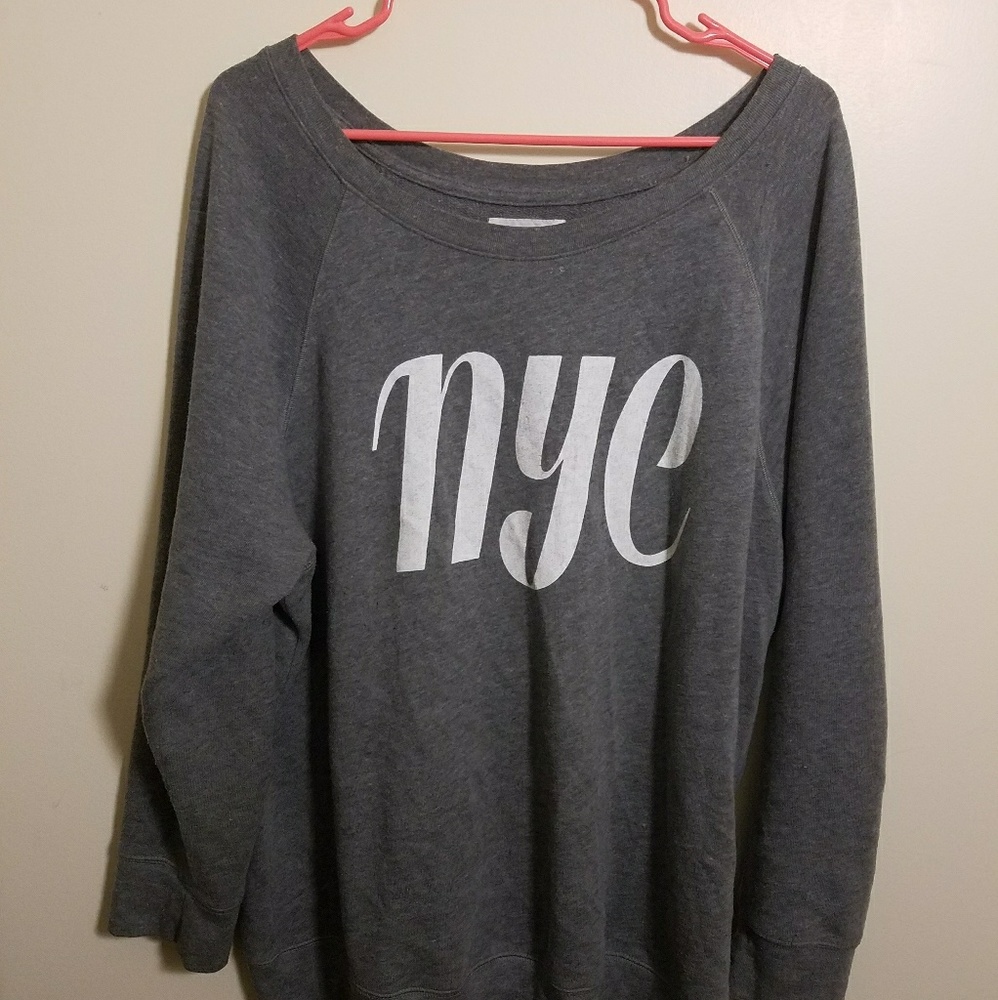 Dark grey sweatshirt (NYC)
