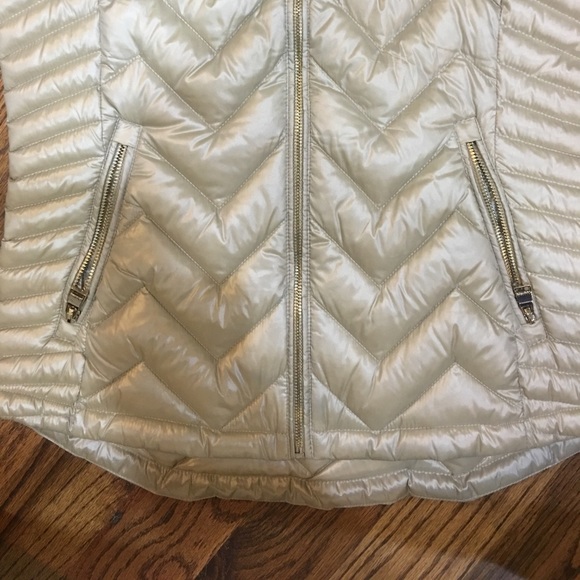 NWT DOWN LIGHTWEIGHT PUFFER VEST SM blue only. - Picture 5 of 8